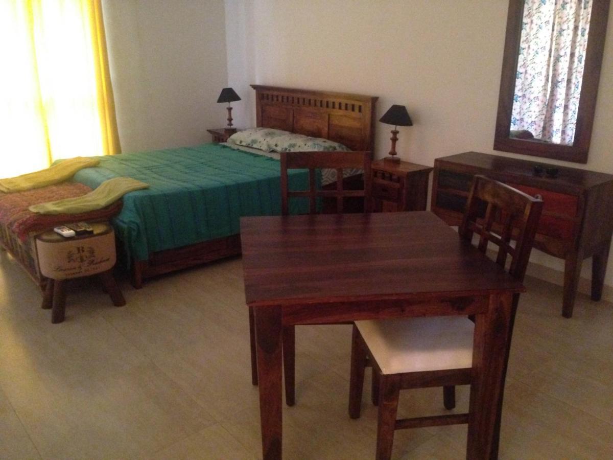 Studio And One Bedroom Apartment In Riviera Sapphire, Siolim Exterior photo