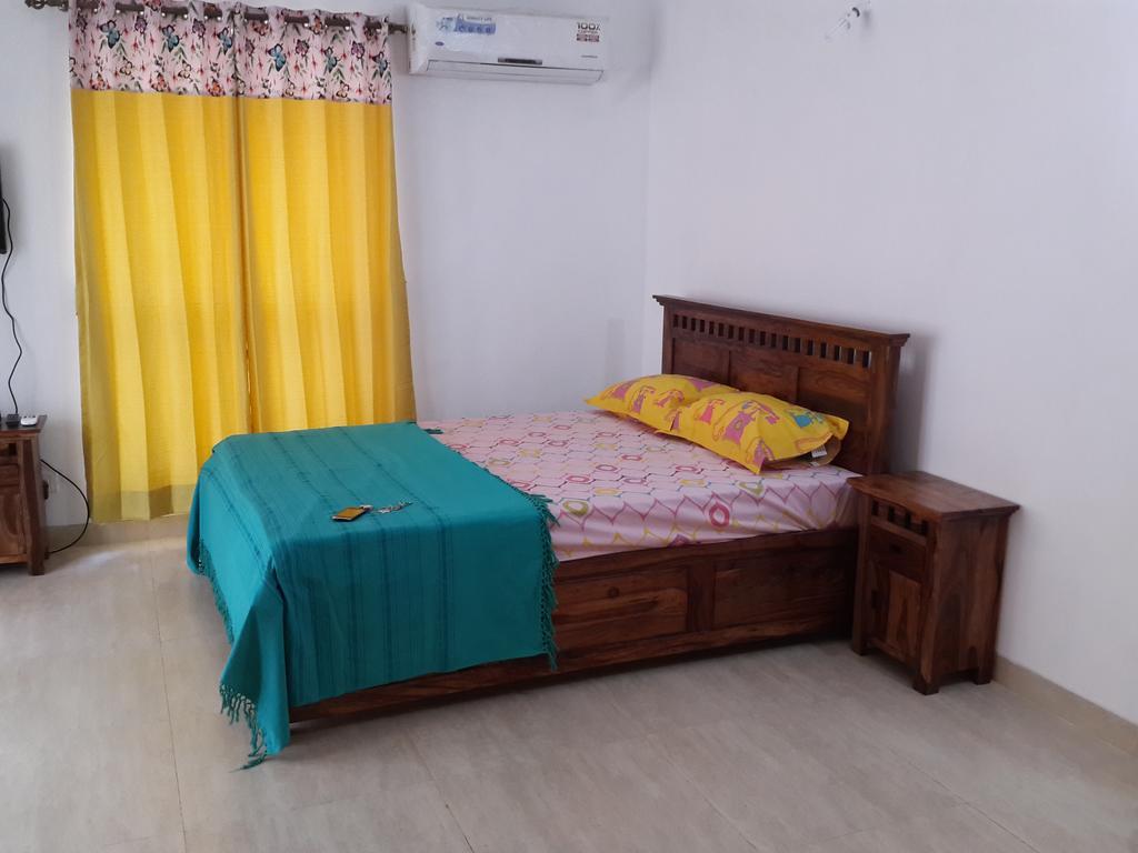 Studio And One Bedroom Apartment In Riviera Sapphire, Siolim Exterior photo
